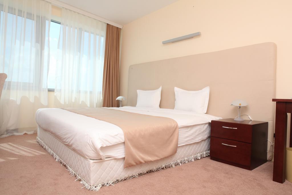 Arena Hotel Kur Mingachevir Quarto foto